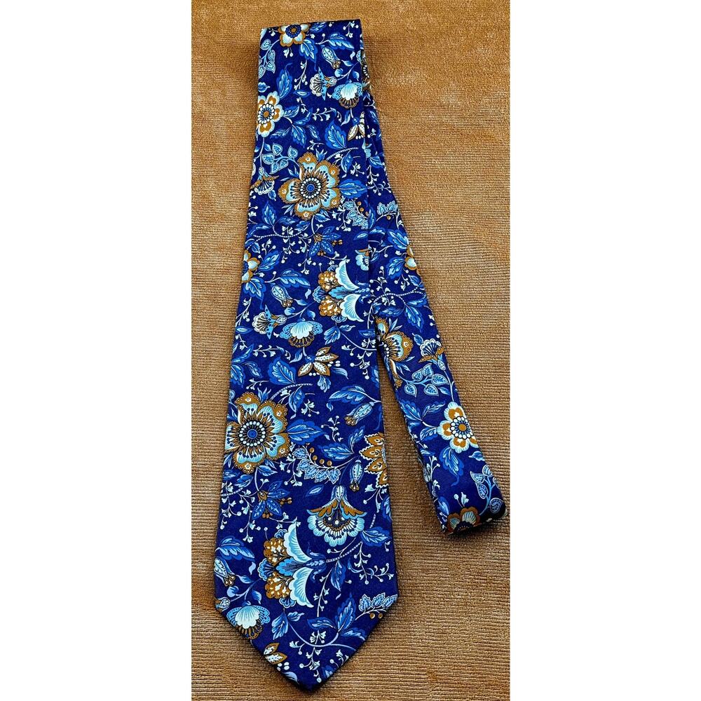 Vintage Abercrombie & Fitch Purple Paisley Silk Neck Tie – USA Made